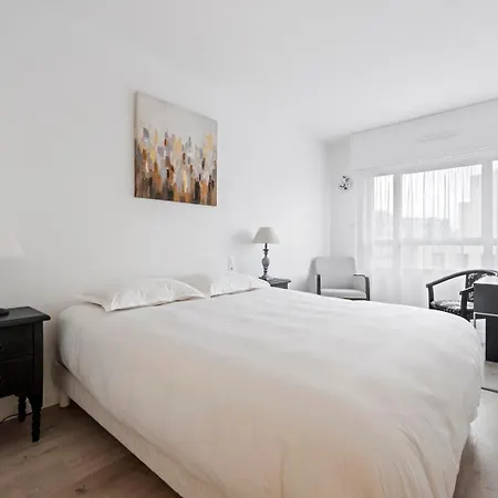Veeve - Abstract Allure * Paris